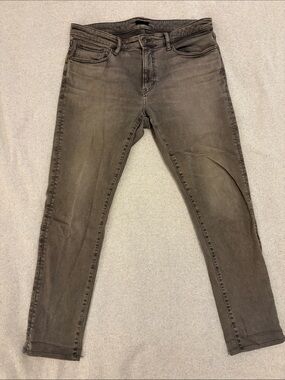 Uniqlo Men's Skinny Jeans in Washed Grey-Brown